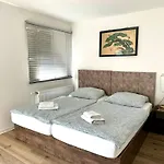 Konukevi Ado