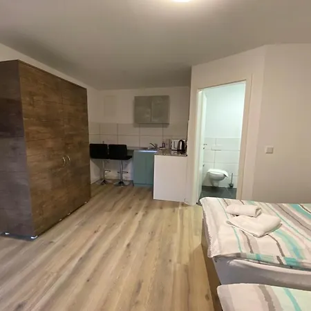 Ado Guest house Wedel